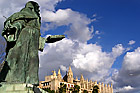 Ram�n Llull vor der Kathedrale La Seu in Palma de Mallorca (Foto: Ditta U. Krebs)